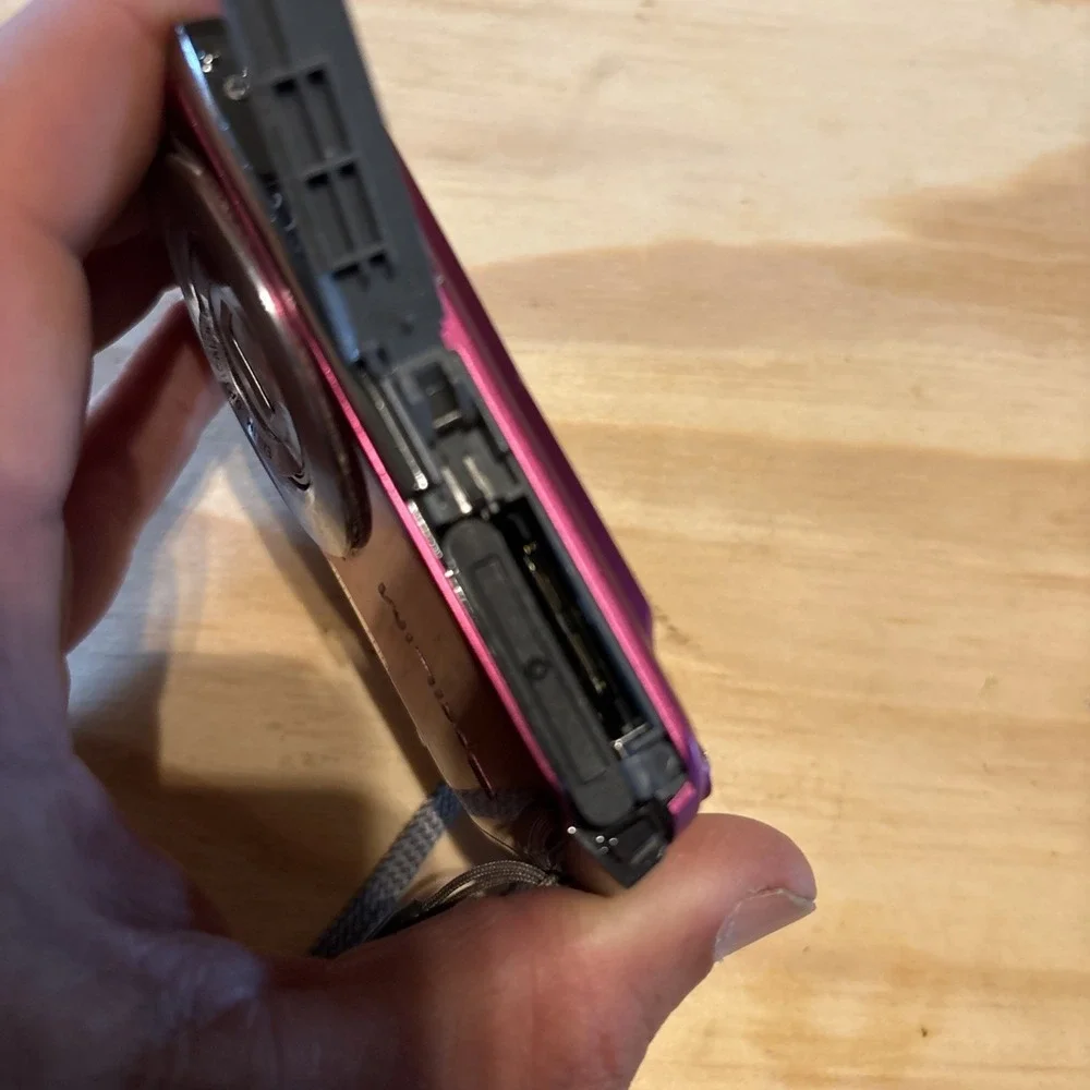Casio Exilim EX-S5 10.1MP Compact Digital Camera - Pink - Parts Or Repair Only